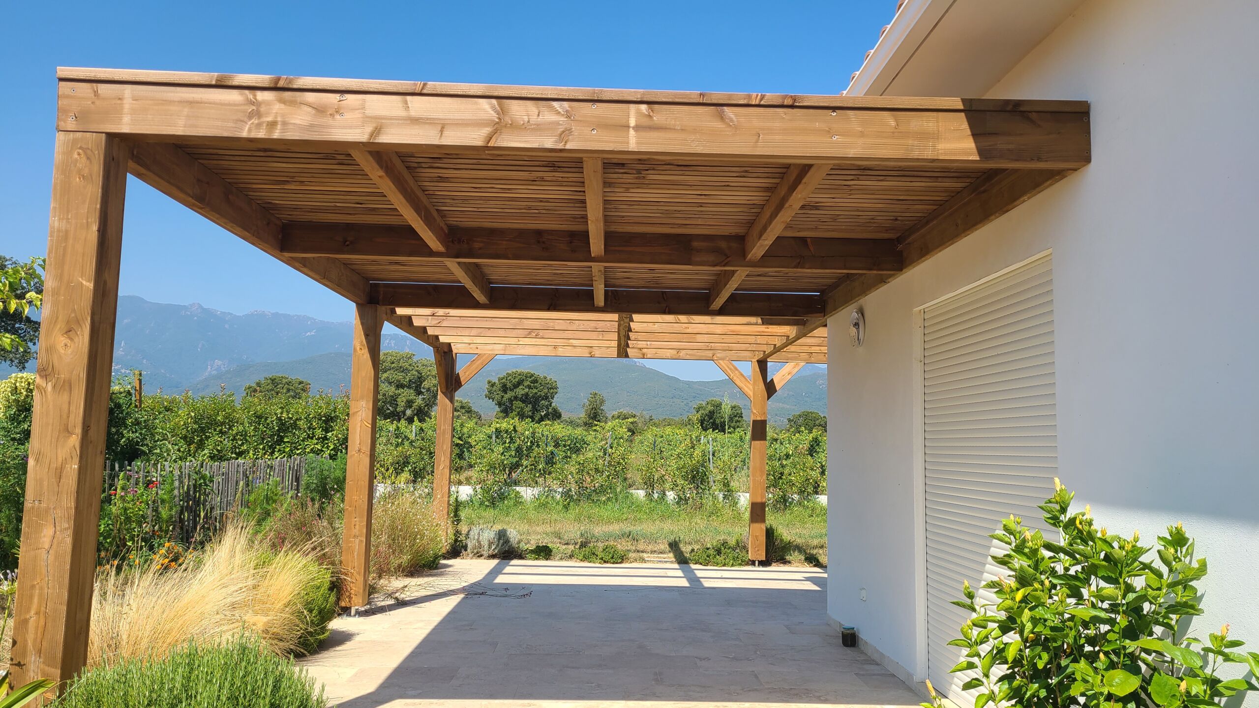 Pergola, carport et aménagements extérieurs à Saint-Florent