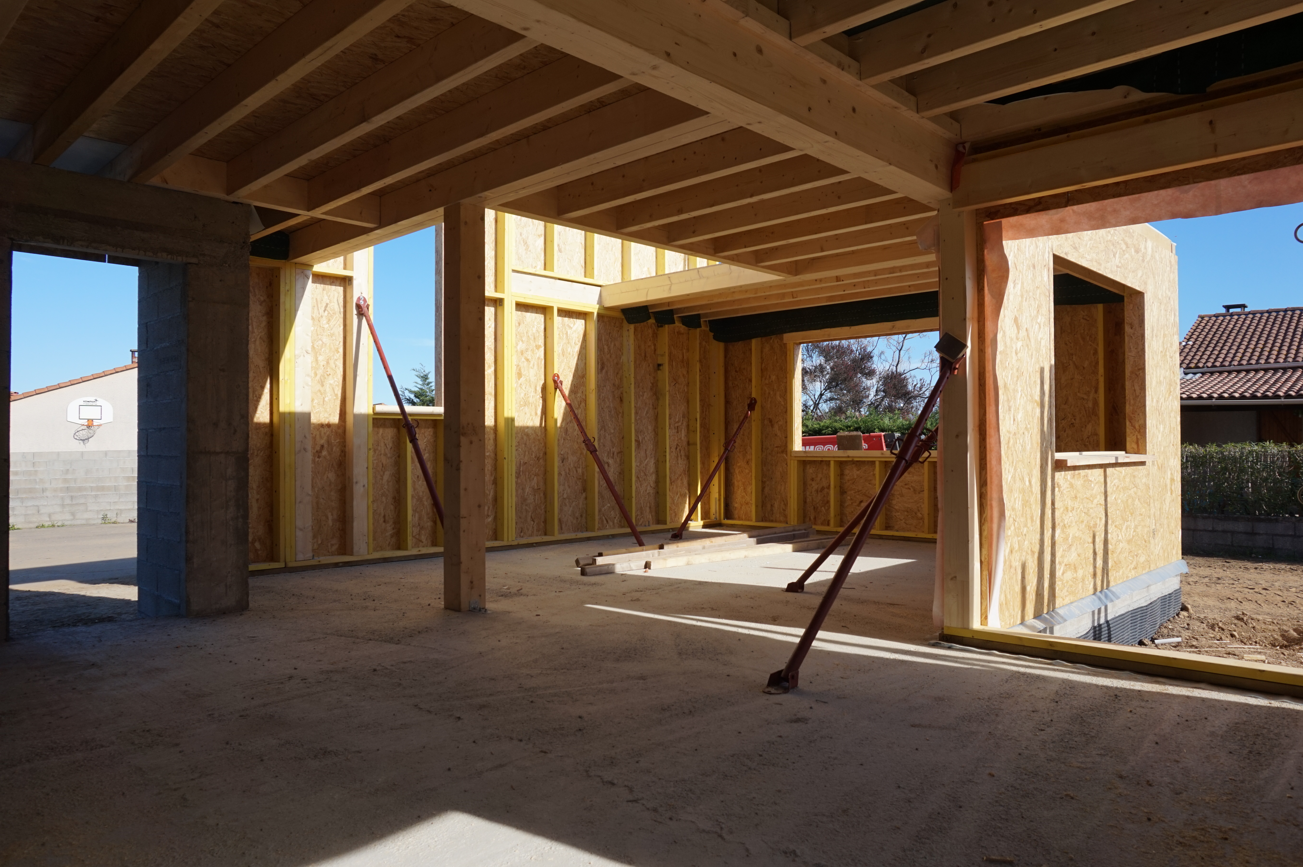 Extension, surélévation, studio de jardin et mezzanine en bois à Cervione