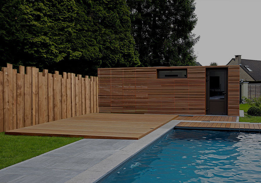 Garage, abri de jardin et pool house en bois à Corte