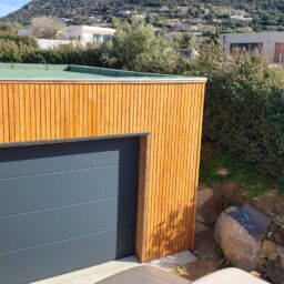 garage en bois corse